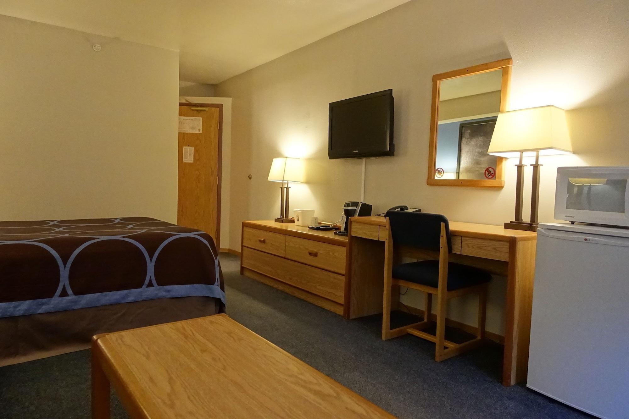 Hotel Super 8 By Wyndham 2*