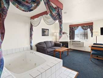 Super 8 By Wyndham Hotel
