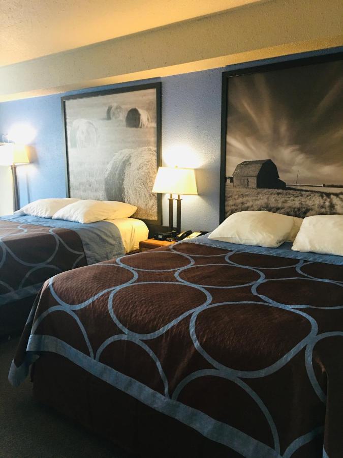 Super 8 By Wyndham Hotel Swift Current